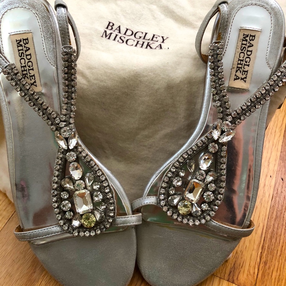 Badgley Mishka Silver flat sandals